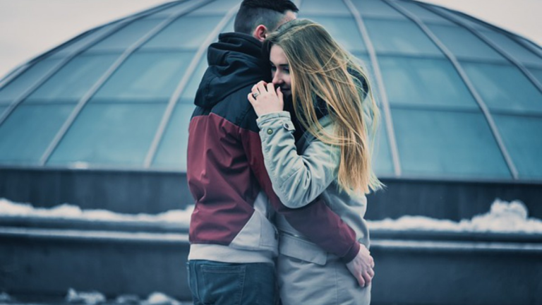 9 habits to connect emotionally with someone